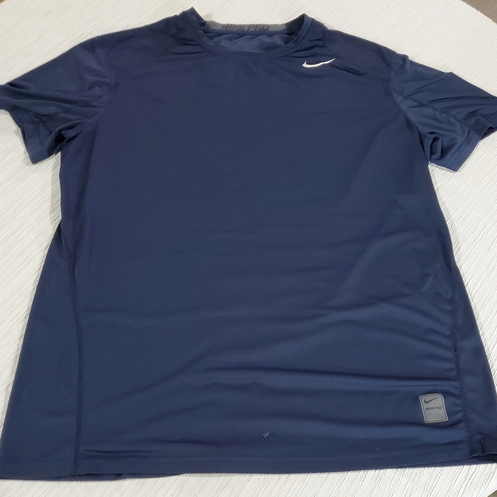 Nike Pro Tshirt